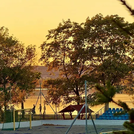 Sunset Garden House - Agard Apartmán *